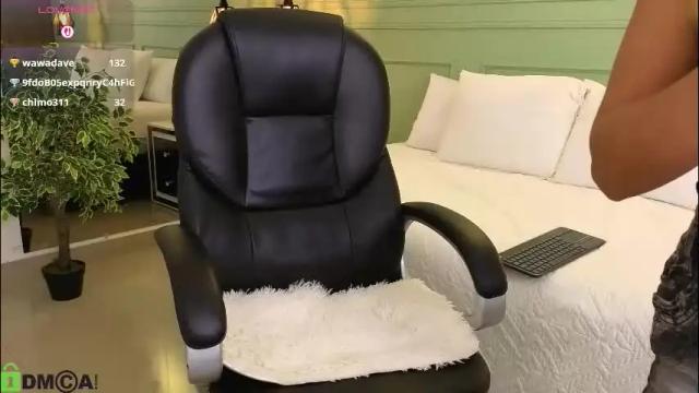 Image 2 of kataliina_18 Stream on Chaturbate on 14 days ago