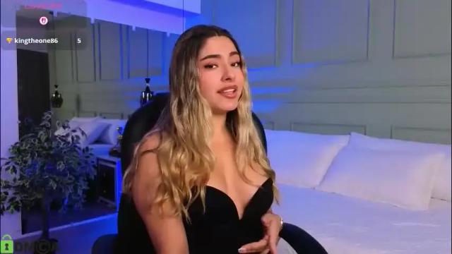 Image 3 of kataliina_18 Stream on Chaturbate on 10 days ago