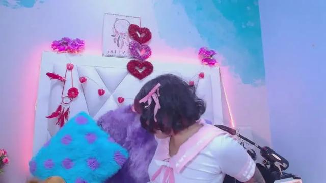 Image 8 of katalina_garcia Stream on Chaturbate on 13 months ago
