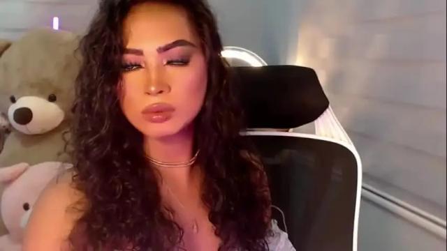 Image 3 of katalina_rouge Stream on Chaturbate on 1 month ago