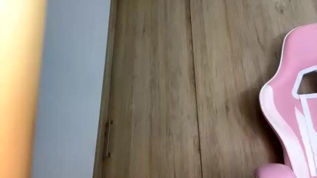 Image 11 of katalinaferreirax Stream on Chaturbate on 14 months ago
