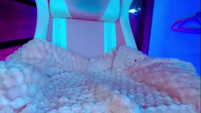 Image 12 of katalinaferreirax Stream on Chaturbate on 1 month ago