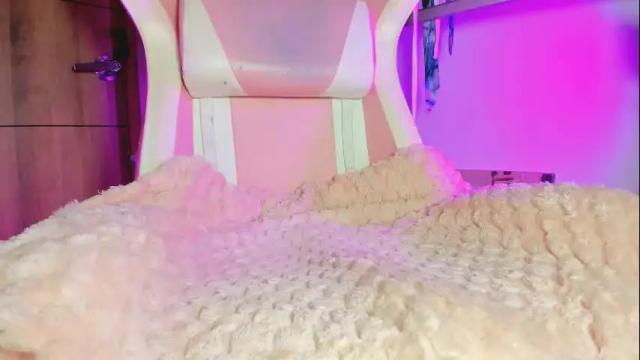 Image 2 of katalinaferreirax Stream on Chaturbate on 3 months ago