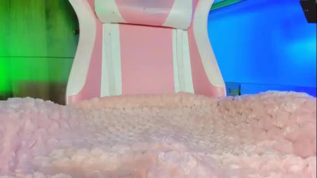 Image 10 of katalinaferreirax Stream on Chaturbate on 3 months ago
