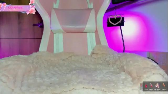 Image 11 of katalinaferreirax Stream on Chaturbate on 2 months ago
