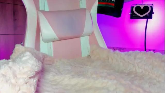 Image 12 of katalinaferreirax Stream on Chaturbate on 2 months ago