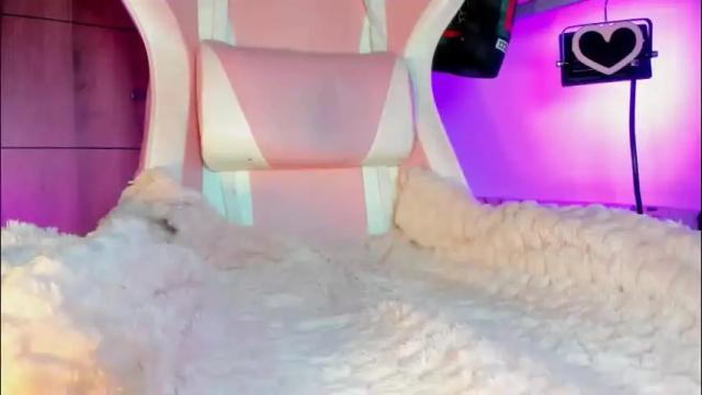 Image 3 of katalinaferreirax Stream on Chaturbate on 2 months ago