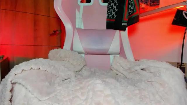 Image 8 of katalinaferreirax Stream on Chaturbate on 2 months ago