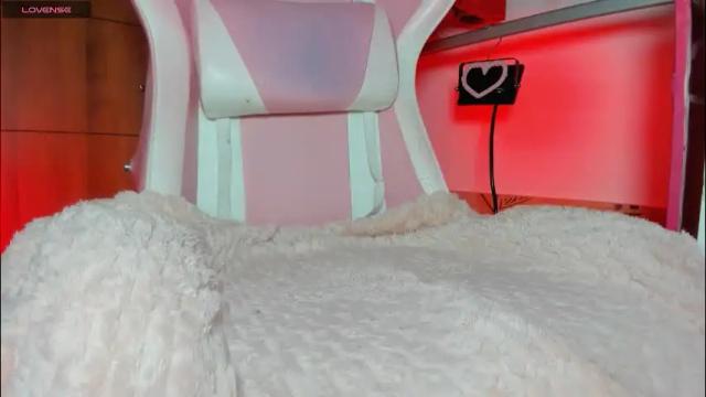 Image 12 of katalinaferreirax Stream on Chaturbate on 1 month ago