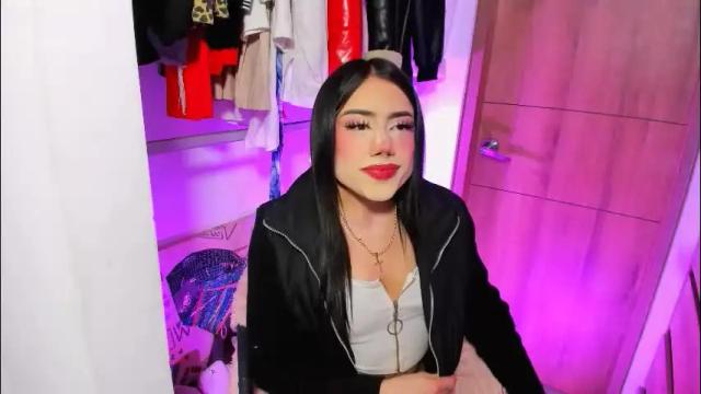 Image 8 of katalinaferreirax Stream on Chaturbate on 1 month ago