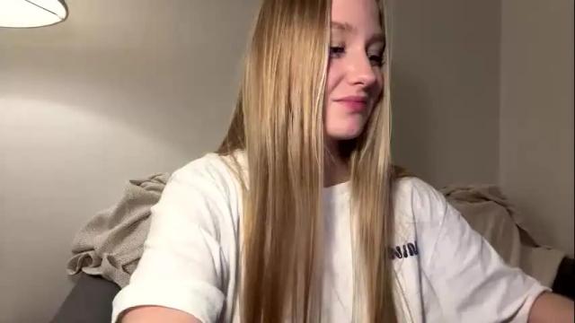 Image 2 of katcontrol Stream on Chaturbate on 1 month ago