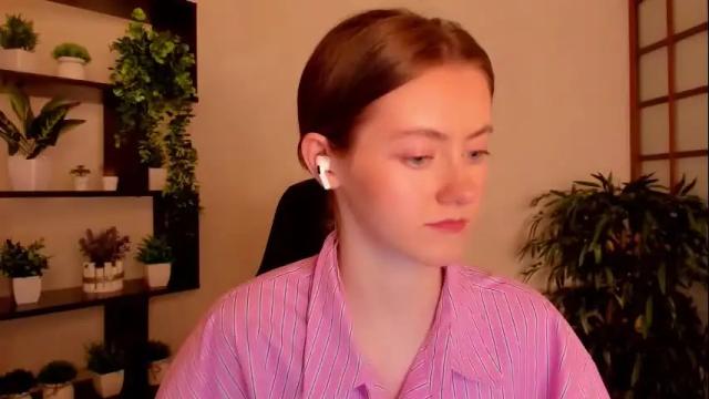Image 10 of kate_cuddle Stream on Chaturbate on 1 month ago