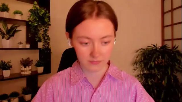 Image 3 of kate_cuddle Stream on Chaturbate on 1 month ago