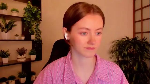 Image 6 of kate_cuddle Stream on Chaturbate on 1 month ago