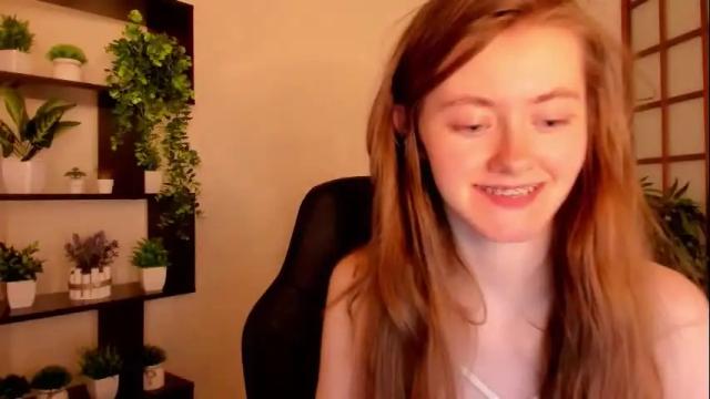 Image 2 of kate_cuddle Stream on Chaturbate on 1 month ago