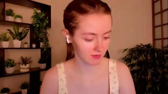 Image 4 of kate_cuddle Stream on Chaturbate on 24 days ago