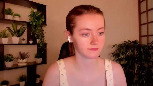 Image 7 of kate_cuddle Stream on Chaturbate on 24 days ago
