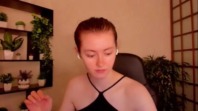 Image 2 of kate_cuddle Stream on Chaturbate on 16 days ago
