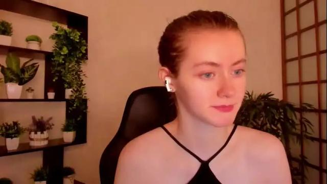 Image 7 of kate_cuddle Stream on Chaturbate on 16 days ago
