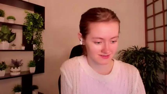 Image 4 of kate_cuddle Stream on Chaturbate on 8 days ago