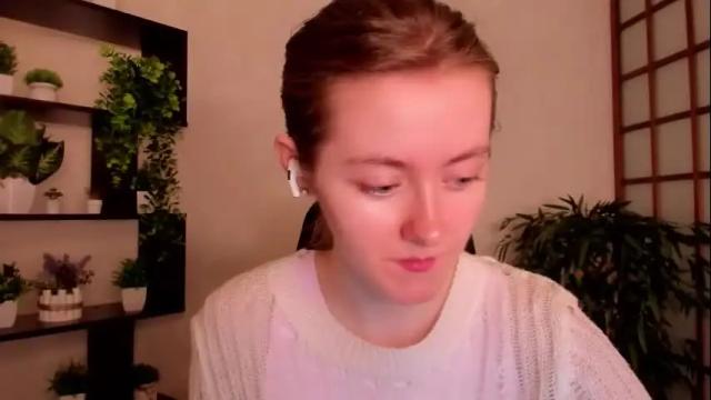 Image 6 of kate_cuddle Stream on Chaturbate on 8 days ago
