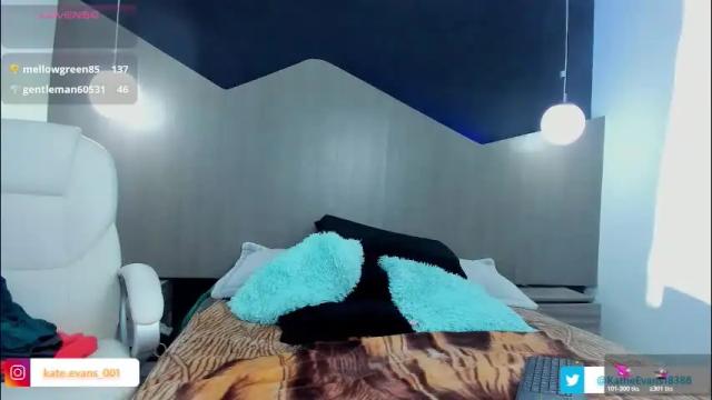 Image 7 of kate_evans1 Stream on Chaturbate on 2 months ago