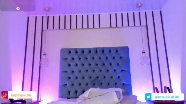 Image 7 of kate_evans1 Stream on Chaturbate on 16 days ago