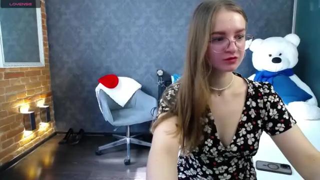 Image 4 of kate_jonson Stream on Chaturbate on 13 months ago