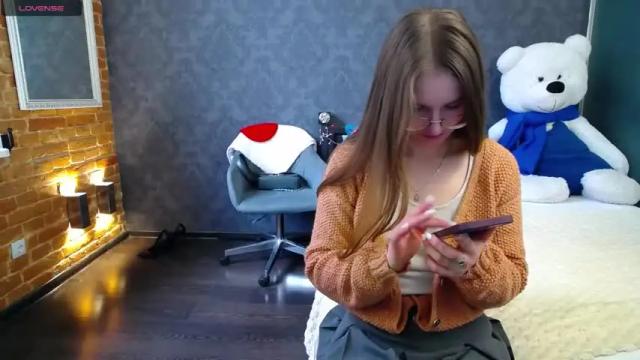 Image 7 of kate_jonson Stream on Chaturbate on 13 months ago