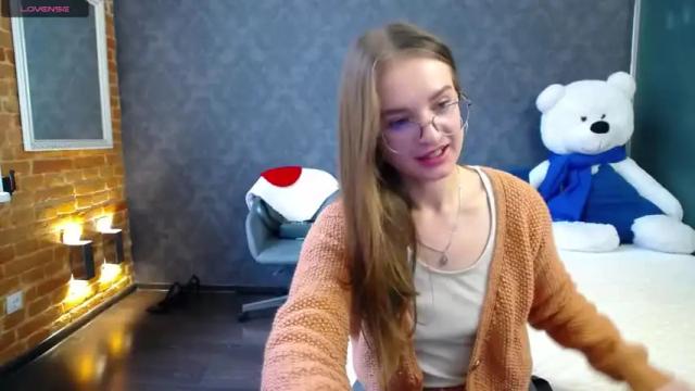 Image 8 of kate_jonson Stream on Chaturbate on 13 months ago