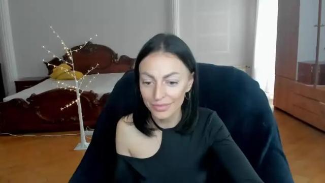 Image 4 of kate_myers_ Stream on Chaturbate on 18 months ago