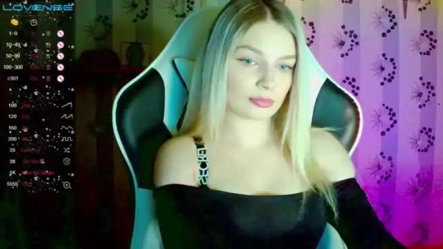 Image 2 of kate_peachy Stream on Chaturbate on 18 months ago