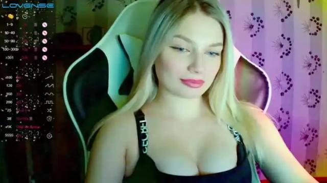 Image 12 of kate_peachy Stream on Chaturbate on 18 months ago