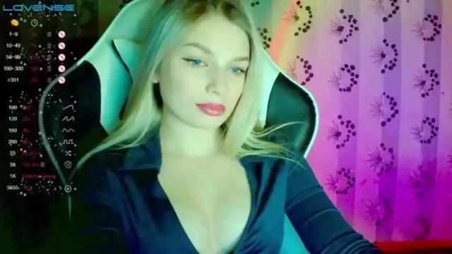 Image 2 of kate_peachy Stream on Chaturbate on 18 months ago
