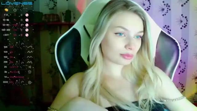 Image 12 of kate_peachy Stream on Chaturbate on 17 months ago