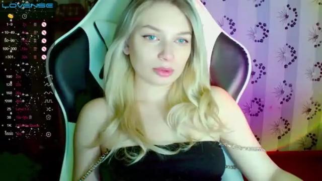 Image 2 of kate_peachy Stream on Chaturbate on 17 months ago