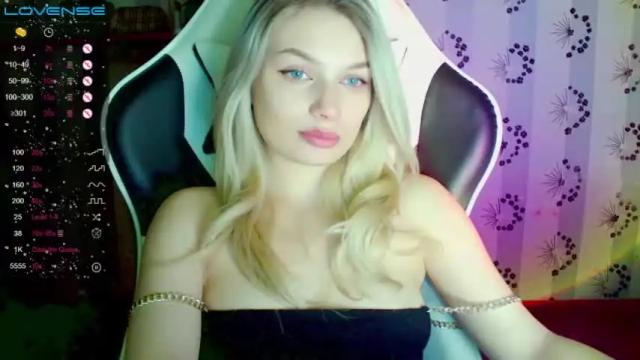 Image 4 of kate_peachy Stream on Chaturbate on 17 months ago