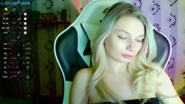 Thumbnail 3, kate_peachy's Stream at Chaturbate, 17 months ago