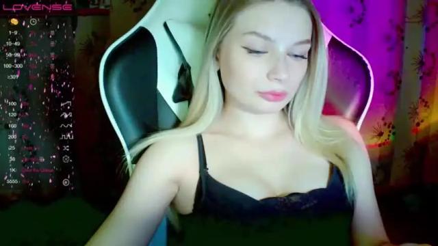 Image 6 of kate_peachy Stream on Chaturbate on 14 months ago