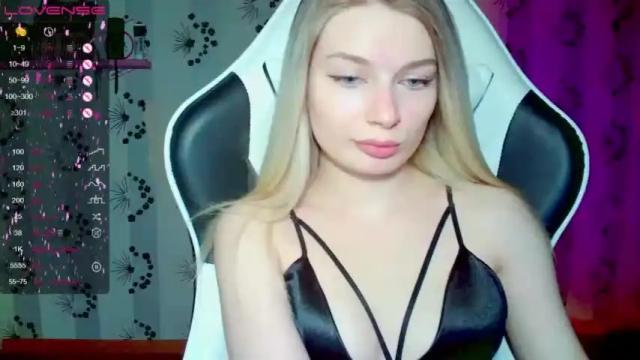 Image 6 of kate_peachy Stream on Chaturbate on 14 months ago