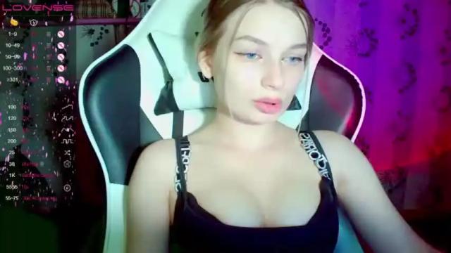 Thumbnail 1, kate_peachy's Stream at Chaturbate, 14 months ago