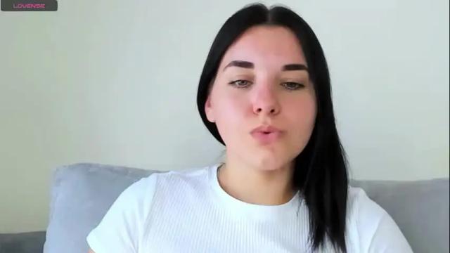 Image 3 of kate_ree_ Stream on Chaturbate on 1 month ago