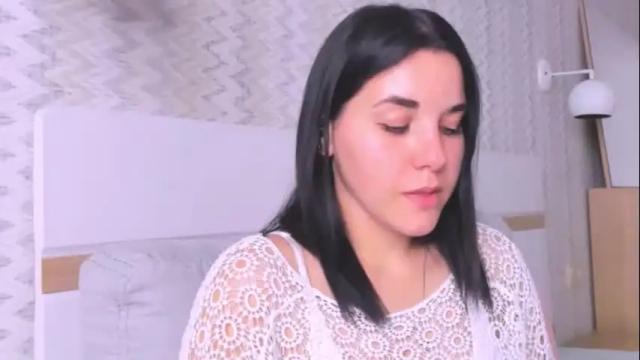 Image 3 of kate_ree_ Stream on Chaturbate on 1 month ago