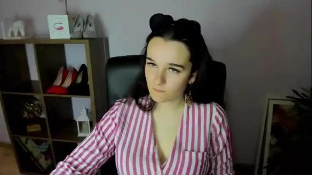 Image 10 of katedesire Stream on Chaturbate on 1 month ago