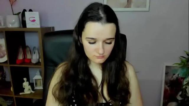 Image 7 of katedesire Stream on Chaturbate on 14 days ago