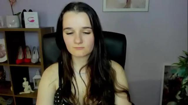 Image 10 of katedesire Stream on Chaturbate on 12 days ago