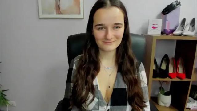 Image 2 of katedesire Stream on Chaturbate on 2 months ago
