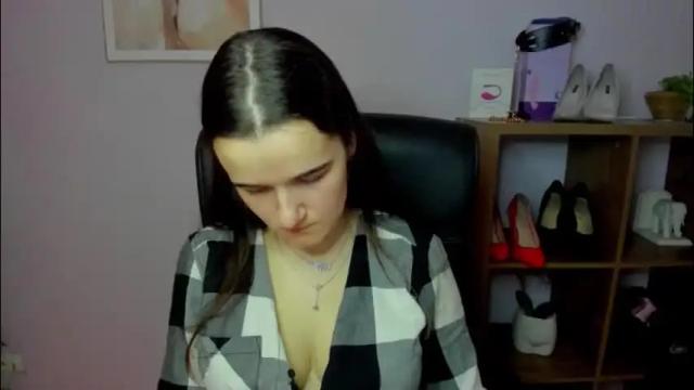 Image 2 of katedesire Stream on Chaturbate on 19 days ago