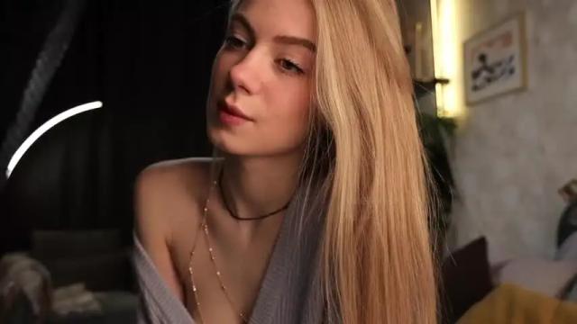 Image 3 of kateharrise Stream on Chaturbate on 13 months ago