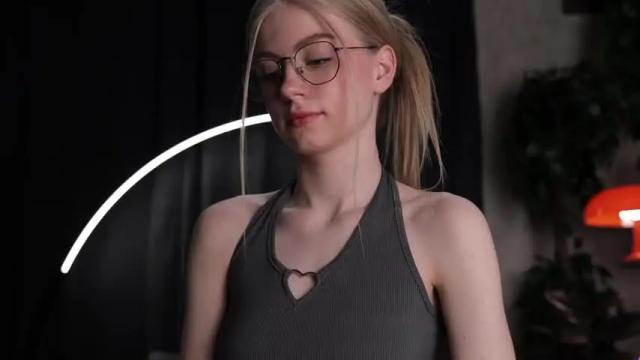 Image 3 of kateharrise Stream on Chaturbate on 13 months ago